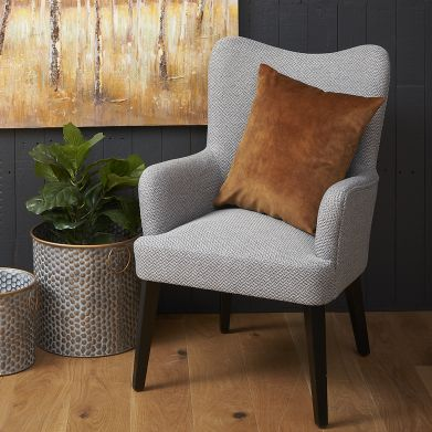 Three Types of Chairs That Open Up All Decor Options
